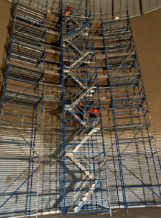Scaffolding hire in Narrabri NSW: access scaffolding supporting maintenance works at height on grain silos